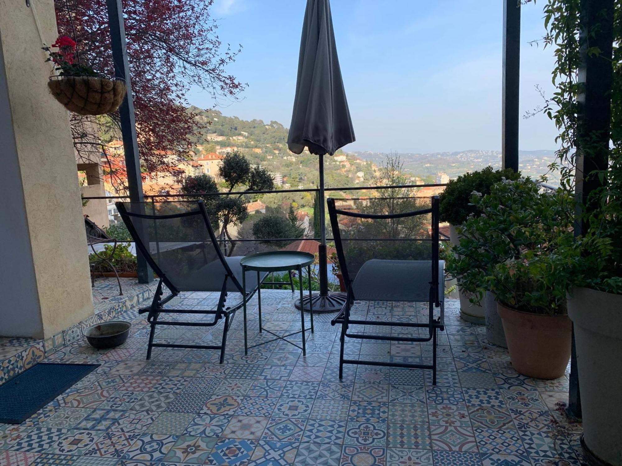 Skylark Bed&Breakfast Grasse Eksteriør bilde